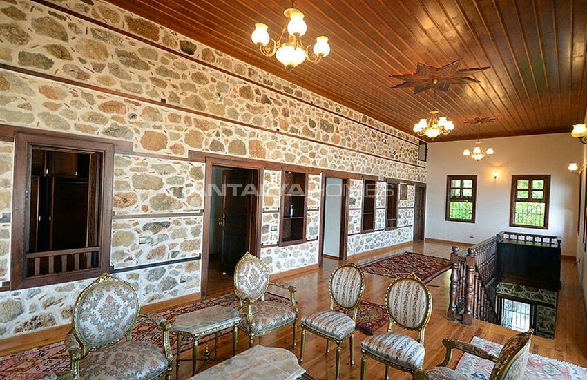 Antique Mansion Inside the Walls of Alanya Castle 35