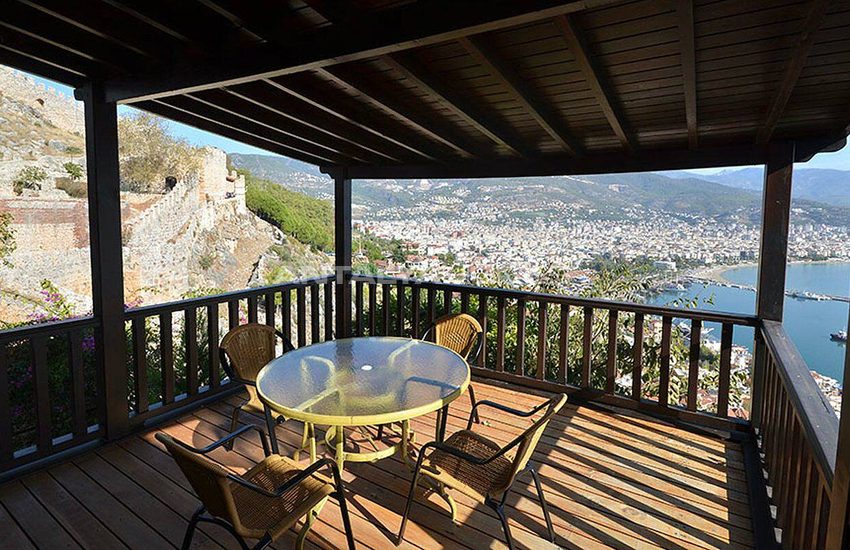 Antique Mansion Inside the Walls of Alanya Castle 16