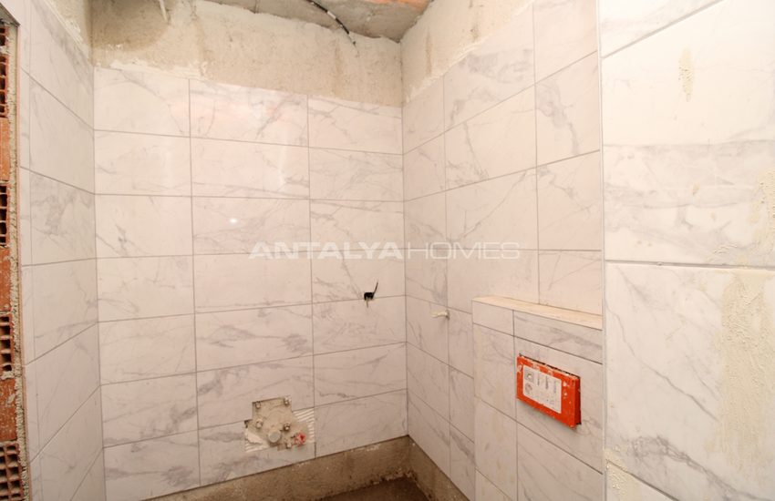 Apartment with High Rental Potential in Antalya Altintas 10
