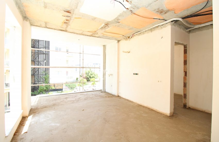 Apartment with High Rental Potential in Antalya Altintas 6