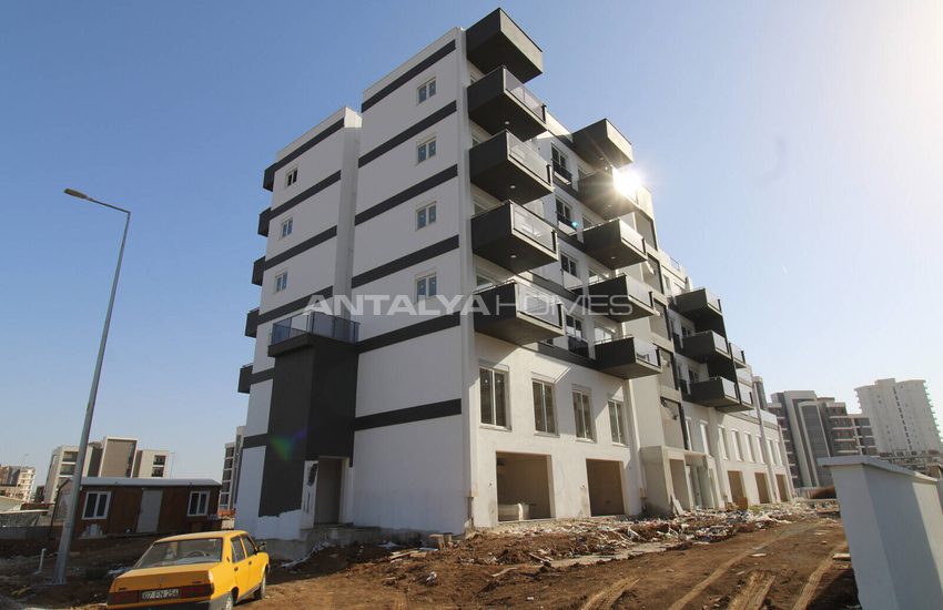 Large Terraced Apartments in Perfect Location in Antalya 40