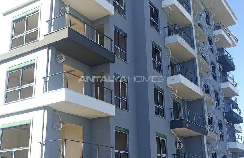 Practical Real Estate in a Complex with Pool in Demirtas Alanya 34