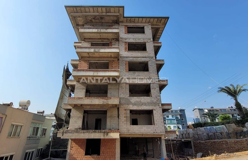 Practical Real Estate Close to Beach in Tosmur, Alanya 26