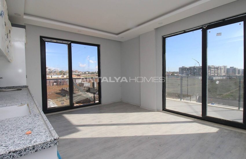 Antalya Altıntaş'ta Büyük Balkonlu ve Kullanışlı Daireler 15