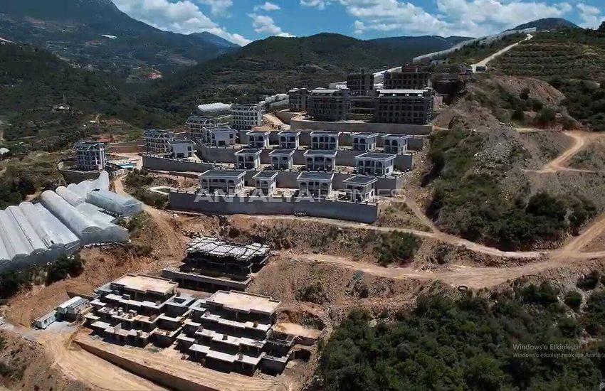 Detached and Semi-detached Luxe Villas in Kargicak Alanya 17