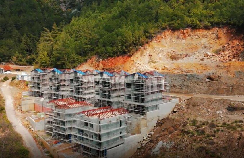 Detached Houses with Sea Views and Pools in Alanya Tepe 23