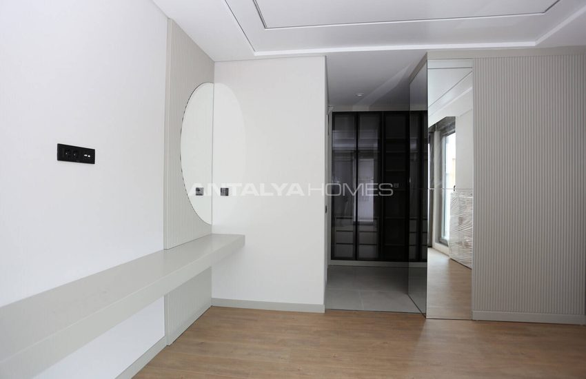 Chic Apartments in a Complex with Garage in Antalya Konyaalti 33