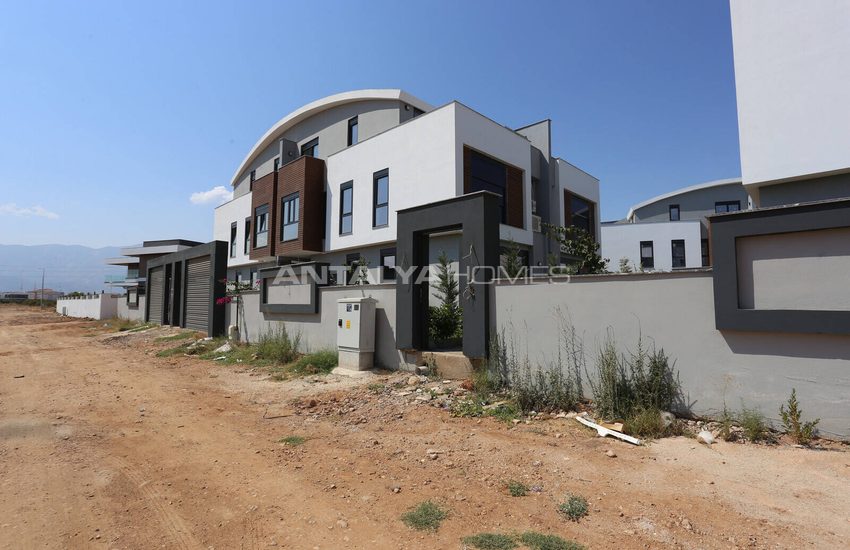 Villas Mitoyennes Avec Ascenseur À Antalya Dosemealti 44