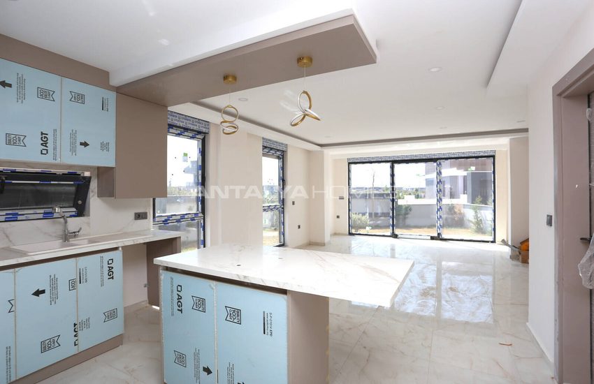 Villas Mitoyennes Avec Ascenseur À Antalya Dosemealti 40