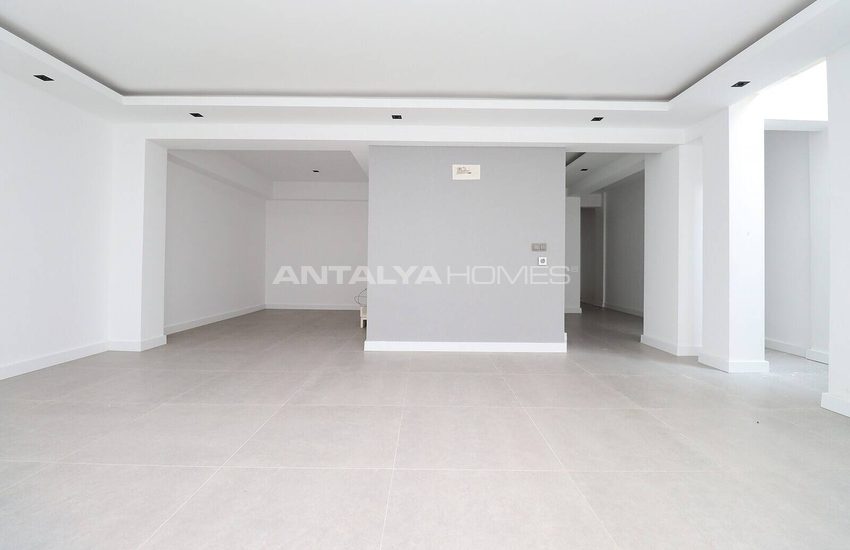 Hus Med Vinterträdgård Och Öppen Parkering I Antalya Altinkale 30
