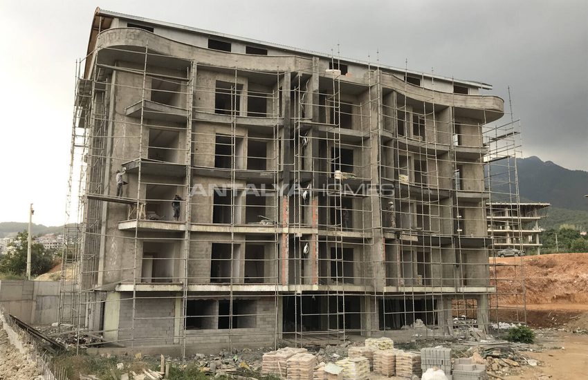 Alanya'da Sosyal Aktiviteli Havuzlu Sitede Satılık Daireler 36