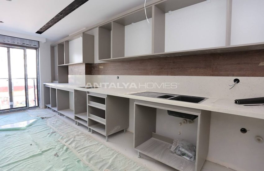 Muratpaşa'da Kapalı Otoparklı Projede Geniş ve Ferah Daireler 10