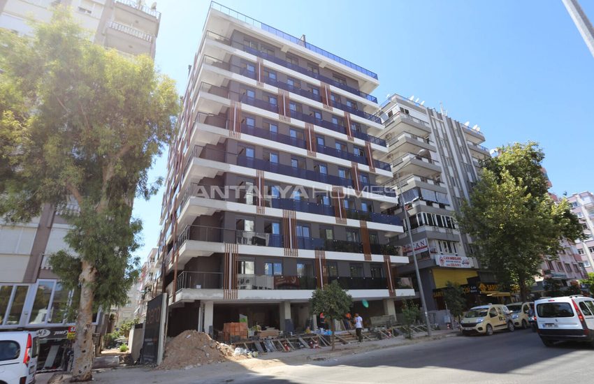 Muratpaşa'da Kapalı Otoparklı Projede Geniş ve Ferah Daireler 5