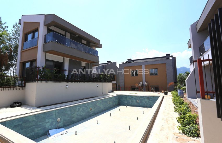 Huizen In Complex Nabij Bos In Antalya Dosemealti 48