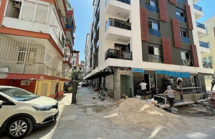 Flat in a Project with Indoor Parking in Antalya Muratpasa 6