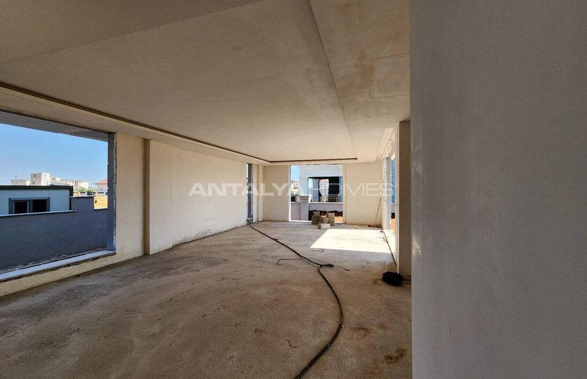 Propriété Avec 5 Chambres Et Piscine À Antalya Dosemealti 23