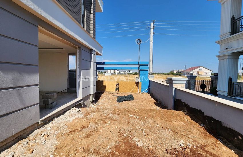 Propriété Avec 5 Chambres Et Piscine À Antalya Dosemealti 16