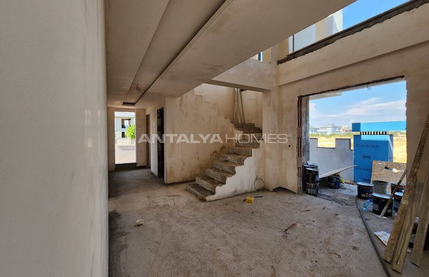 Propriété Avec 5 Chambres Et Piscine À Antalya Dosemealti 30