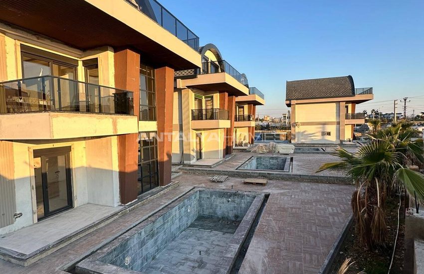 Alanya Payallar'da Denize 350 M Mesafede Şık Müstakil Villalar 19
