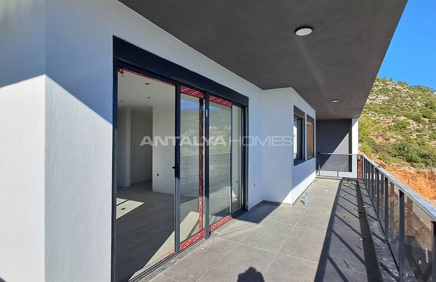 Sea View Property with Private Pool and Garden in Alanya 67