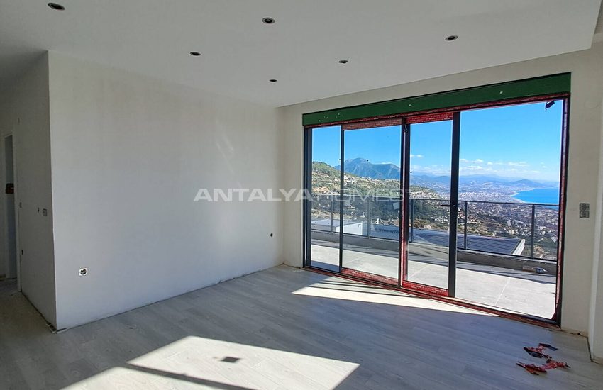 Sea View Property with Private Pool and Garden in Alanya 65