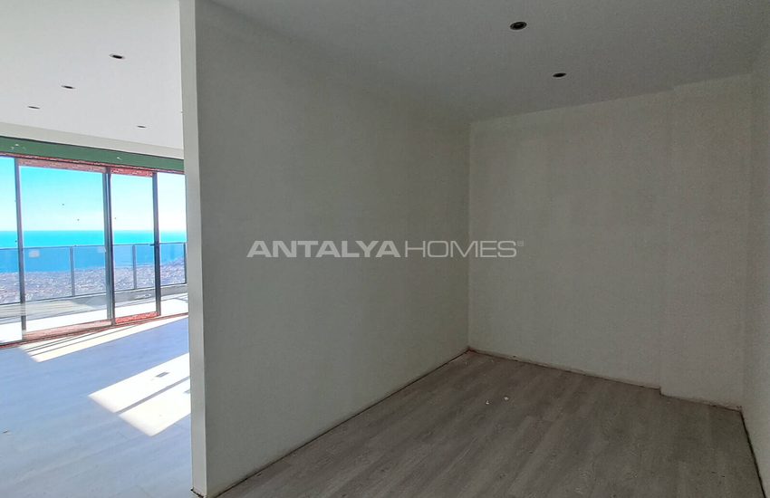 Sea View Property with Private Pool and Garden in Alanya 64