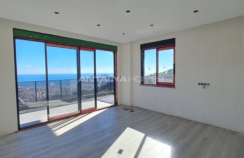 Sea View Property with Private Pool and Garden in Alanya 63