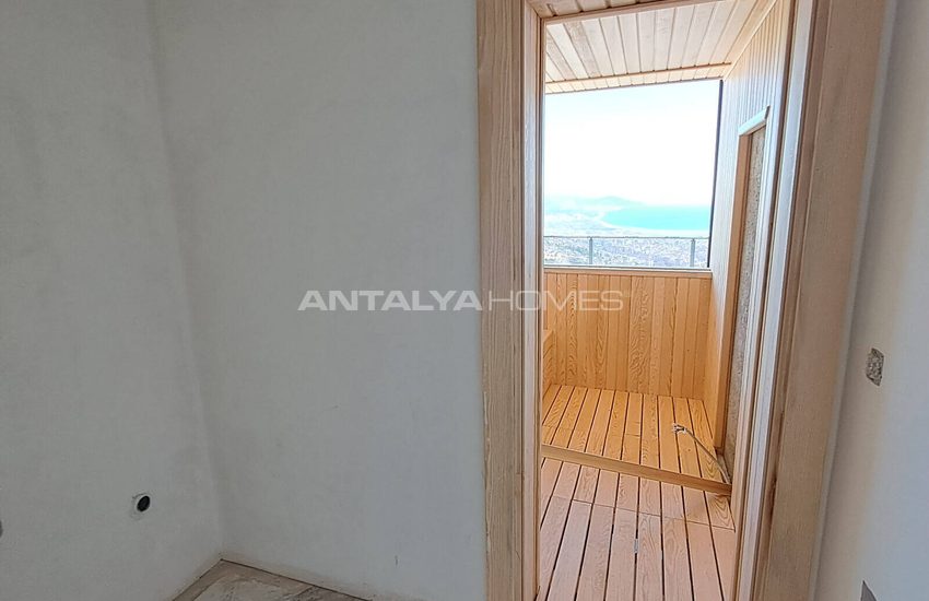 Sea View Property with Private Pool and Garden in Alanya 61