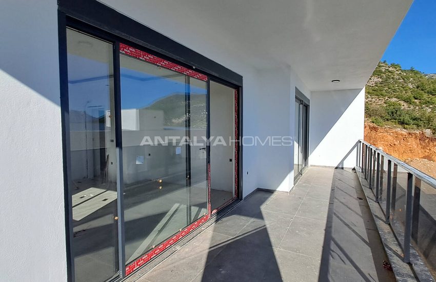 Sea View Property with Private Pool and Garden in Alanya 58