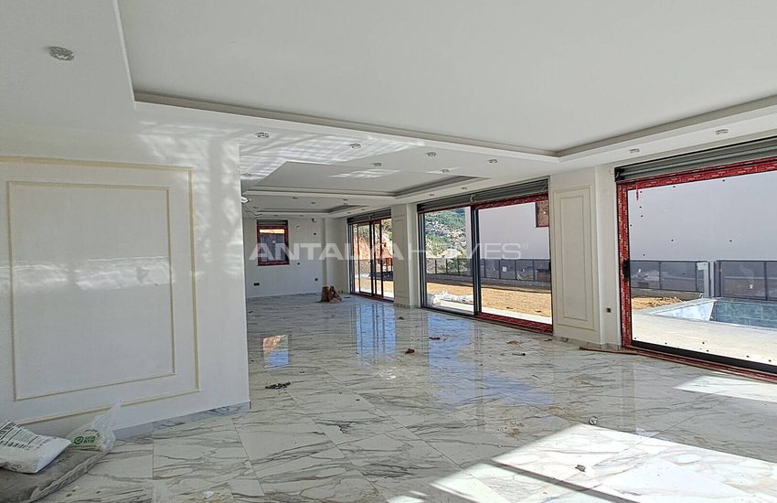 Sea View Property with Private Pool and Garden in Alanya 50