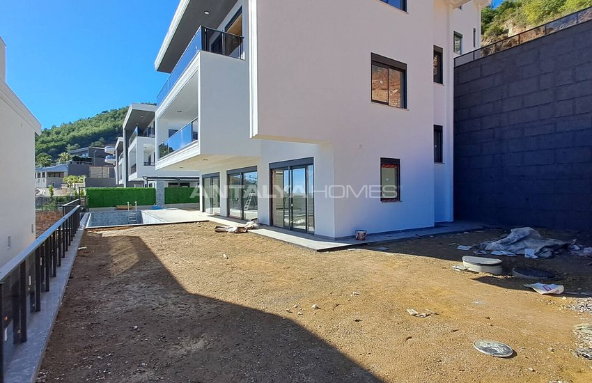 Sea View Property with Private Pool and Garden in Alanya 43