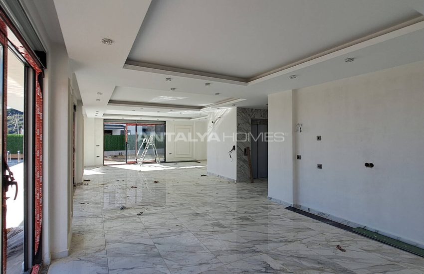Sea View Property with Private Pool and Garden in Alanya 49