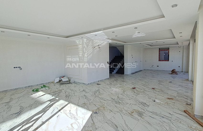 Sea View Property with Private Pool and Garden in Alanya 48