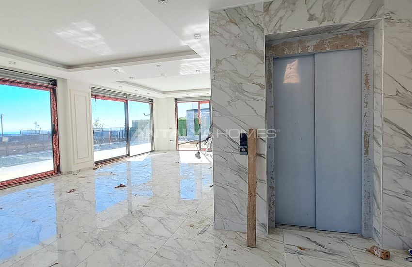 Sea View Property with Private Pool and Garden in Alanya 47