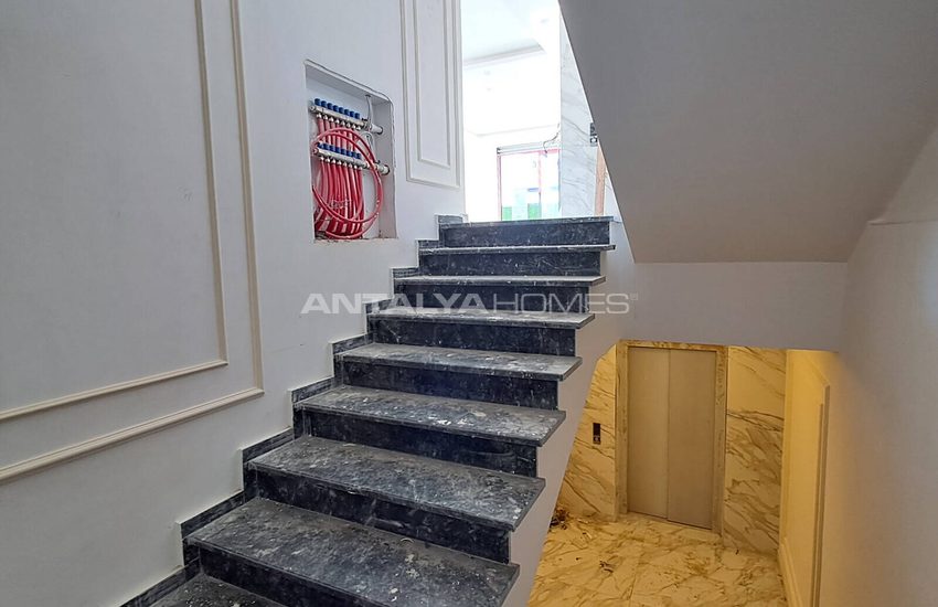 Sea View Property with Private Pool and Garden in Alanya 46