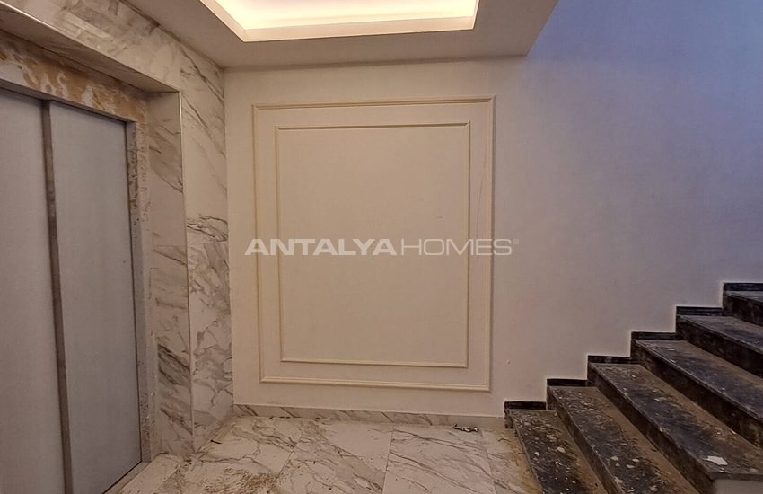 Sea View Property with Private Pool and Garden in Alanya 44