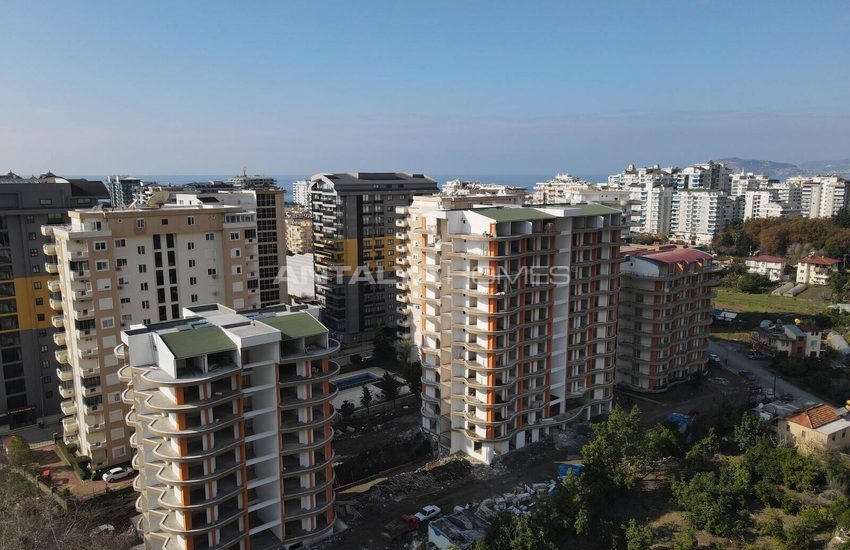 Alanya Mahmutlar'da Zengin Olanaklar Sunan Sitede Daireler 25