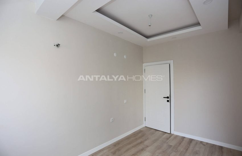 Flats in a Complex Near the Sea in Muratpasa Antalya 8