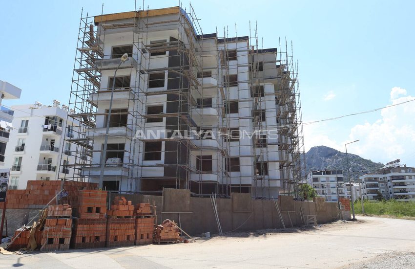 Mountain-view Flats in a Complex with Pool in Konyaalti Antalya 39