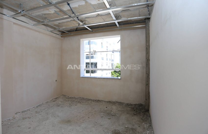 Mountain-view Flats in a Complex with Pool in Konyaalti Antalya 41