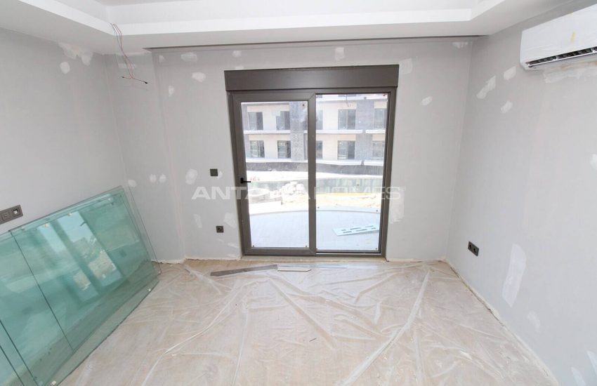 Duplex 3-bedroom Flat in Kundu Kanyon Project Near Beach in Antalya 48
