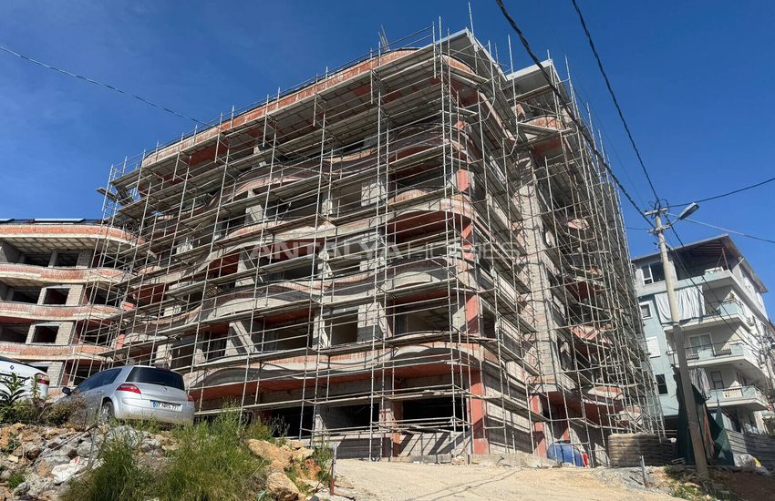 Alanya Oba'da Denize Yakın Sitede Doğa Manzaralı Şık Daireler 43