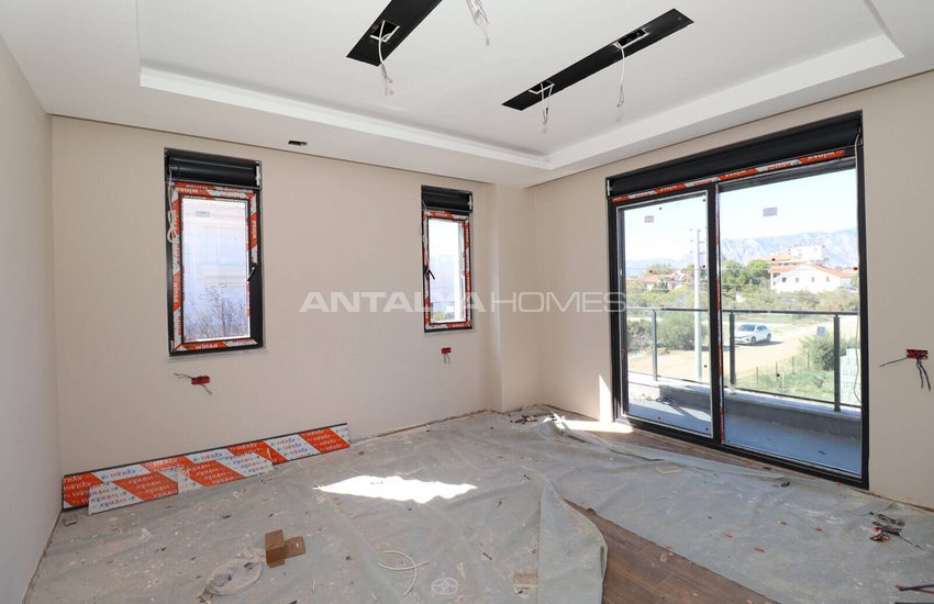 Fristående Hus Med 4 Sovrum Och Pool I Antalya Dosemealti 39