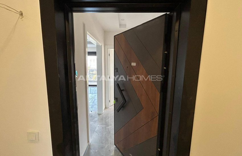 Stylish Flats in an Extensive Project in Alanya Avsallar 26