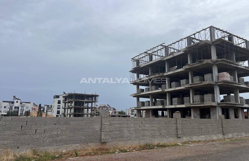 Antalya Kepez'de Havuzlu Site İçinde Şık Tasarımlı Daireler 26