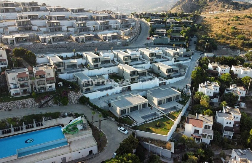Detached Houses with Panoramic Sea Views in Bodrum Turkey 22